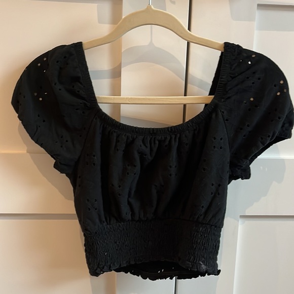 Hollister Bardot Off the Shoulder Black Top - Picture 6 of 6